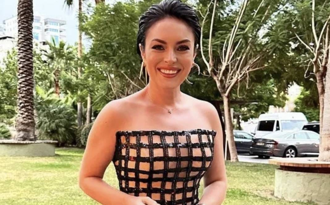 Ezgi Mola geri dönüyor. Belli oldu 3